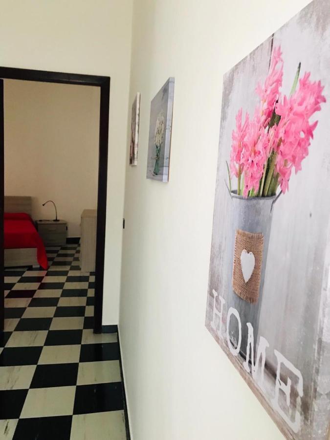 דירות קליארי Laura'S House מראה חיצוני תמונה