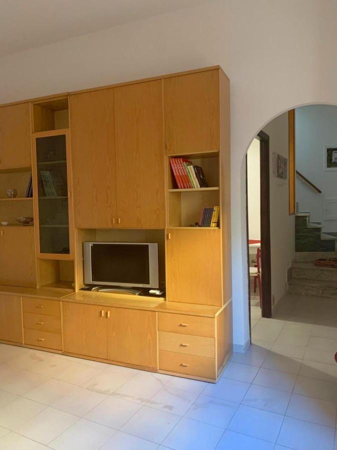 דירות קליארי Laura'S House מראה חיצוני תמונה
